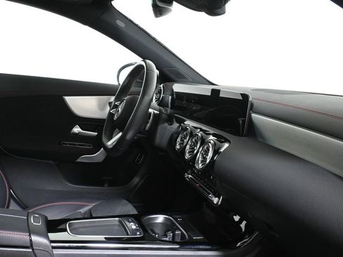Certified 2024 Mercedes-Benz CLA 250 4MATIC image 29