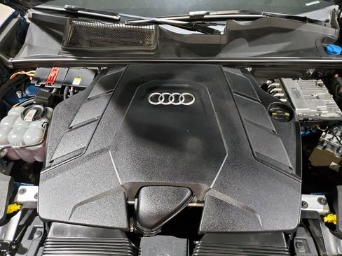 Used 2019 Audi Q8 Premium Plus AWD/4WD image 49
