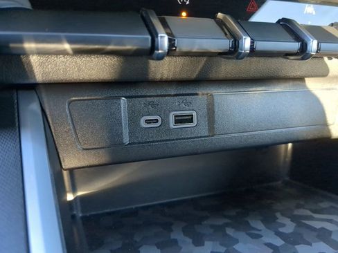 Used 2024 Chevrolet Colorado Trail Boss w/ Advanced Trailering Package image 20