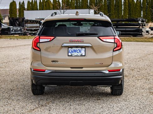 Used 2022 GMC Terrain AT4 w/ Infotainment Package II image 3