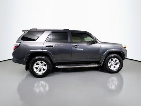 Used 2019 Toyota 4Runner SR5 Premium image 3
