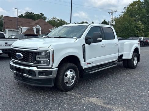Used 2025 Ford F350 Lariat AWD/4WD image 3