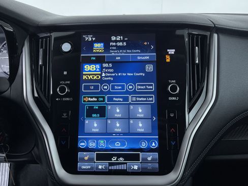 Certified 2025 Subaru Outback Premium w/ Popular Package #1A image 18