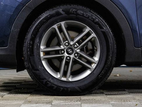 Used 2017 Hyundai Santa Fe Sport image 44