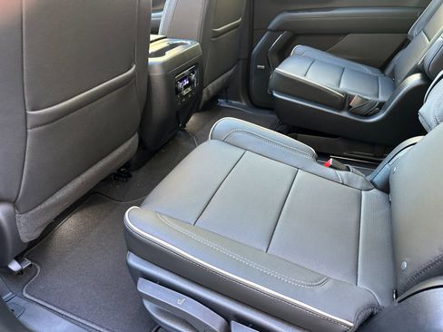 New 2026 Chevrolet Tahoe Premier image 13