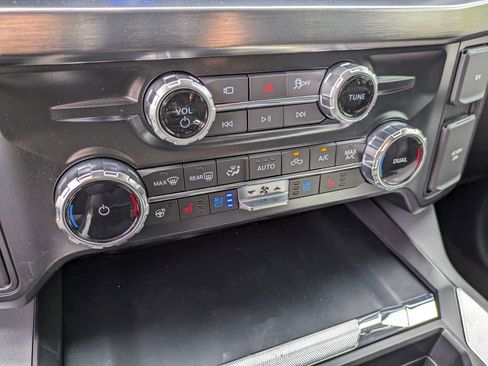 New 2025 Ford F250 Lariat w/ Lariat Ultimate Package image 24