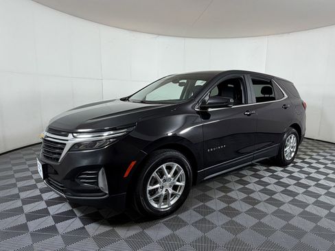 Used 2022 Chevrolet Equinox LT FWD image 2