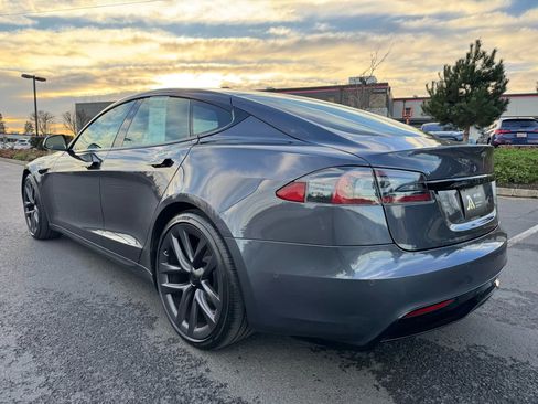 Used 2022 Tesla Model S image 8