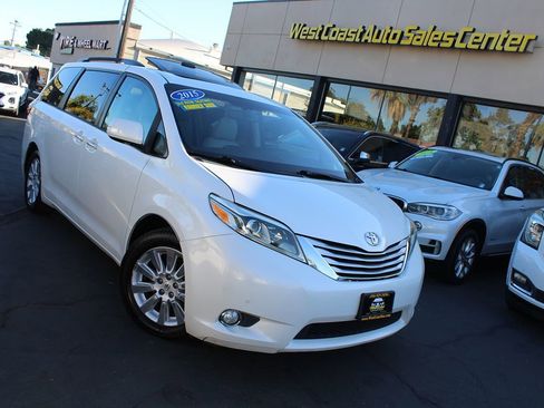 Used 2015 Toyota Sienna Limited Premium FWD image 46