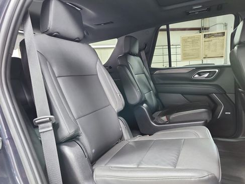 Used 2024 Chevrolet Tahoe Z71 w/ Luxury Package AWD/4WD image 45