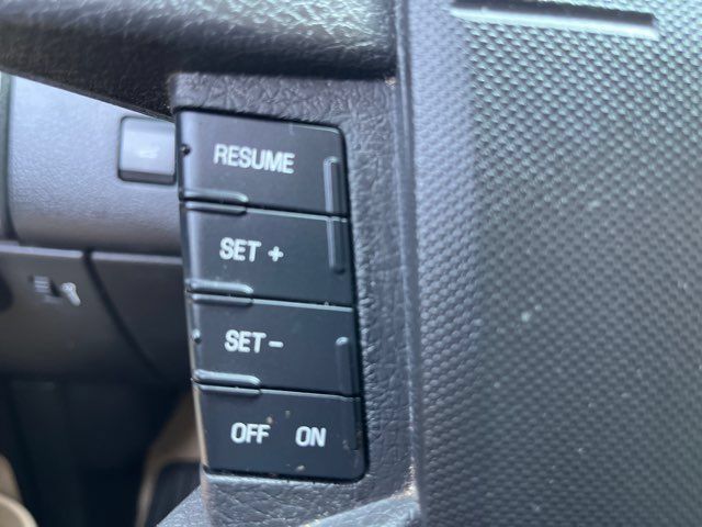 Used 2010 Ford Edge Limited AWD/4WD image 11