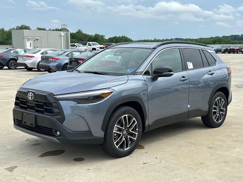 New 2026 Toyota Corolla Cross XLE w/ Convenience Package AWD/4WD image 2