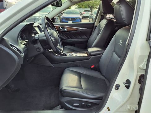Used 2014 INFINITI Q50 Premium w/ Deluxe Touring Package image 18