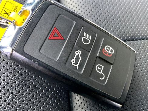 Used 2023 Land Rover Range Rover SE image 14