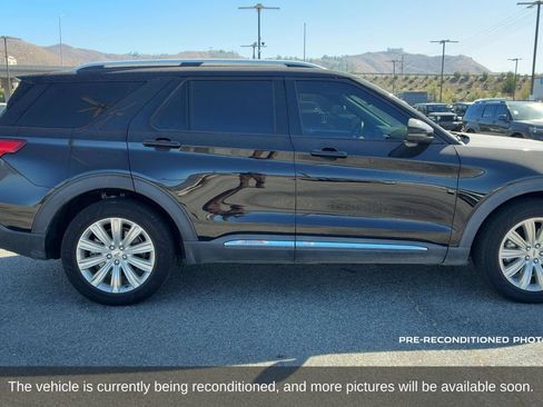 Used 2022 Ford Explorer Limited w/ Hybrid Equipment Group 310A RWD image 4
