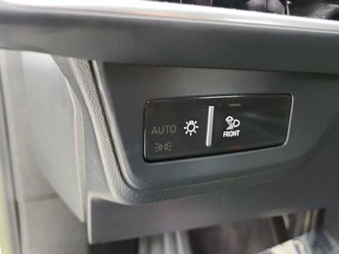 Used 2023 Audi e-tron GT Prestige w/ Prestige Package image 36