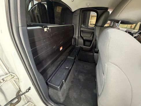 Used 2019 Toyota Tacoma SR RWD image 32