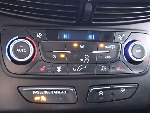 Used 2019 Ford Escape SE AWD/4WD image 23