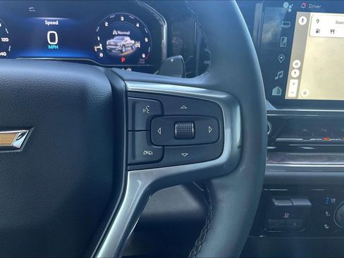 Used 2024 Chevrolet Silverado 1500 LTZ AWD/4WD image 21