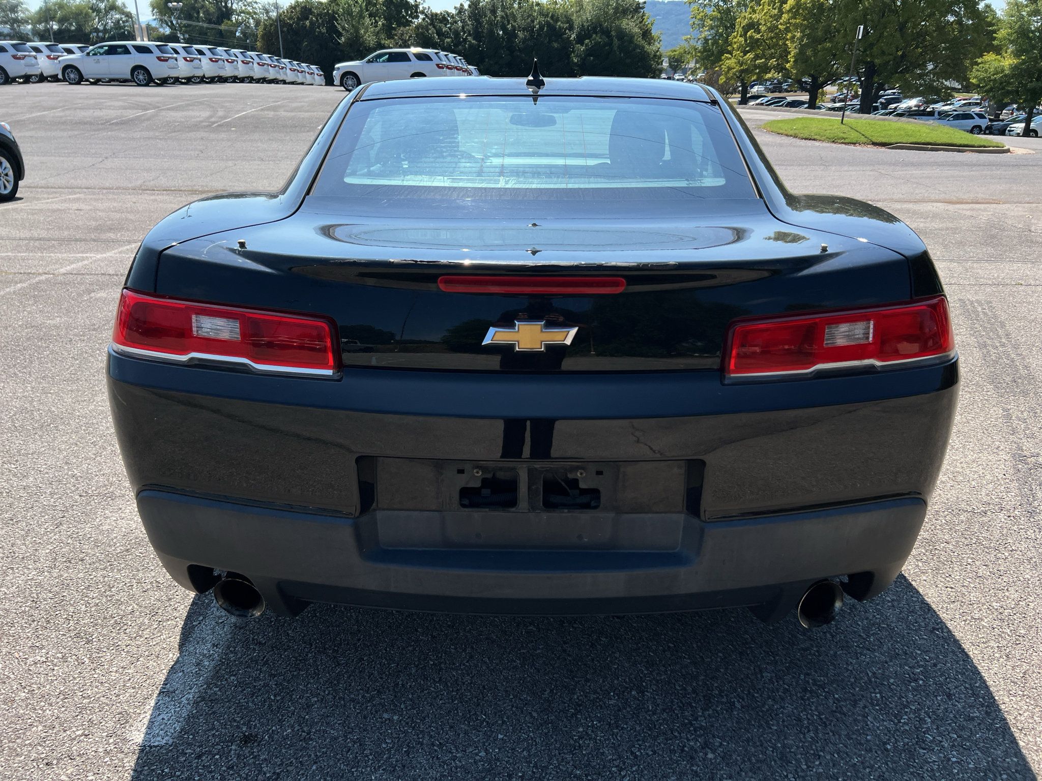 Used 2015 Chevrolet Camaro LT RWD image 4