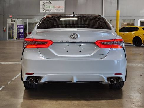 Used 2024 Toyota Camry XSE FWD image 10