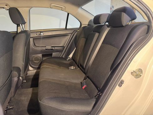 Used 2017 Mitsubishi Lancer ES FWD image 23