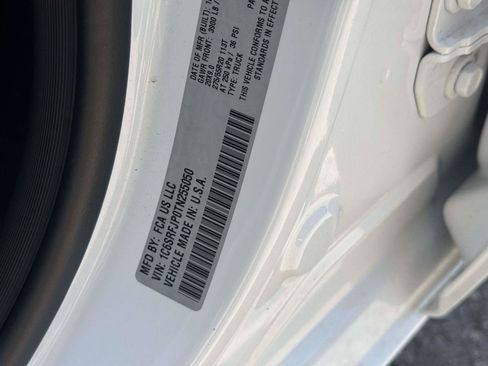 Used 2026 RAM 1500 Laramie AWD/4WD image 31