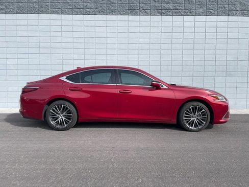 Certified 2025 Lexus ES 350 w/ Premium Package image 2