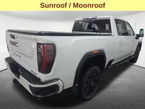 Used 2024 GMC Sierra 3500 AT4 w/ AT4 Premium Plus Package AWD/4WD image 5