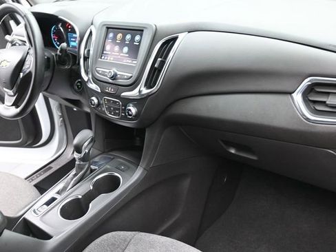 Used 2024 Chevrolet Equinox LT image 28