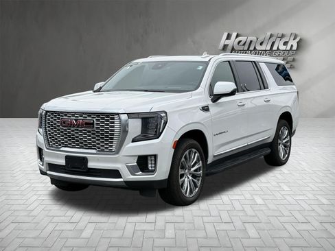 Used 2023 GMC Yukon XL Denali RWD image 5