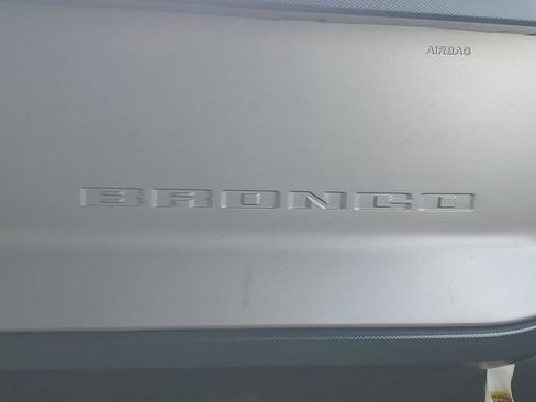 Used 2023 Ford Bronco Outer Banks AWD/4WD image 25