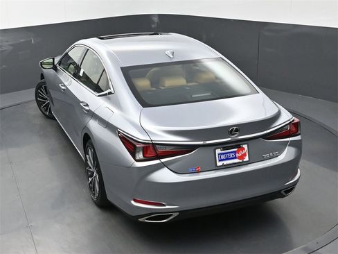 Used 2024 Lexus ES 350 w/ Premium Package image 36