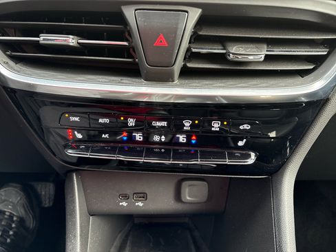 Used 2024 Buick Encore GX Avenir w/ Avenir Technology Package image 19