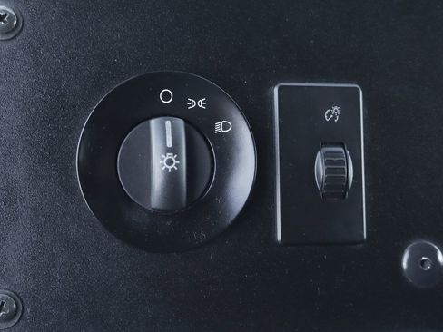 Used 2019 Ford E-450 and Econoline 450 Super Duty image 17