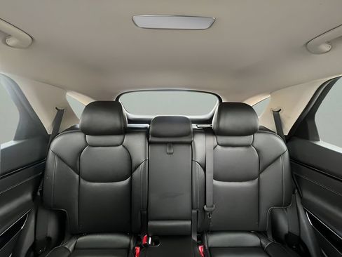 Used 2025 Genesis GV70 2.5T AWD/4WD image 29