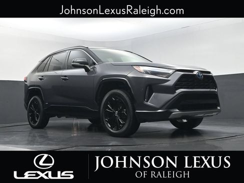 Used 2022 Toyota RAV4 XSE AWD/4WD image 14