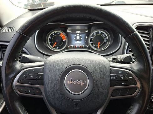 Certified 2019 Jeep Cherokee Limited image 22