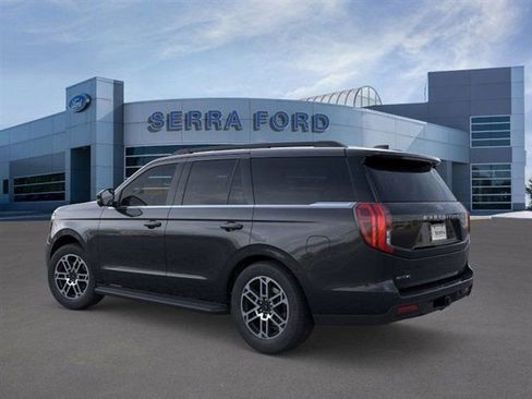 New 2026 Ford Expedition Active image 4