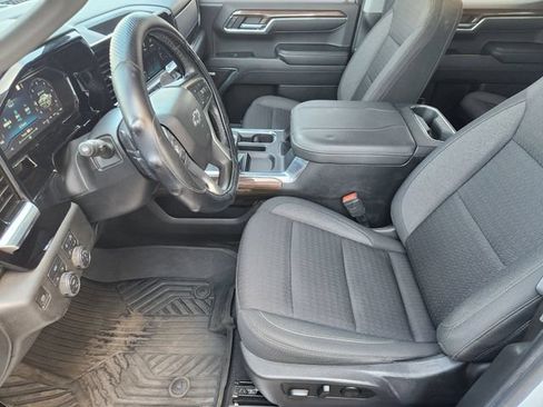 Used 2023 Chevrolet Silverado 1500 RST w/ Convenience Package II AWD/4WD image 10