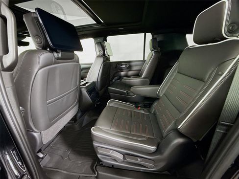 New 2026 GMC Yukon XL AT4 Ultimate w/ LPO, Floor Liner Package AWD/4WD image 19