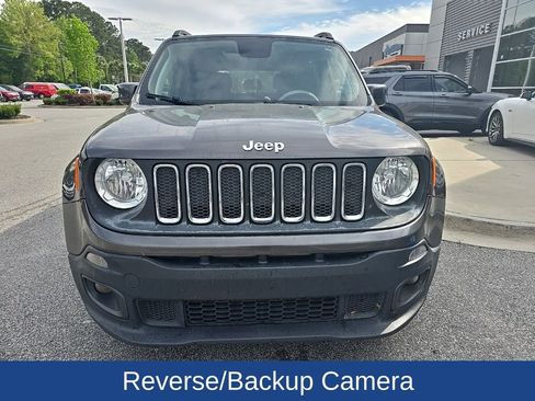 Used 2018 Jeep Renegade Latitude image 3