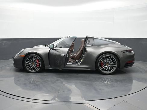 Certified 2024 Porsche 911 Targa 4S AWD/4WD image 25