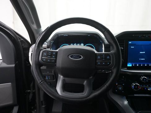 Used 2022 Ford F150 Lariat w/ Equipment Group 502A High image 4