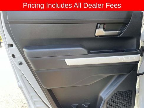 Used 2024 Toyota Tacoma TRD Off-Road AWD/4WD image 15