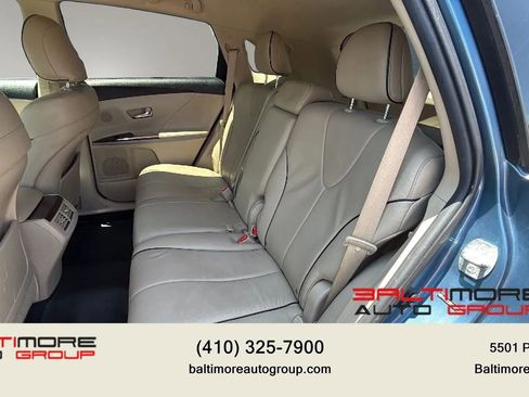 Used 2010 Toyota Venza FWD image 23