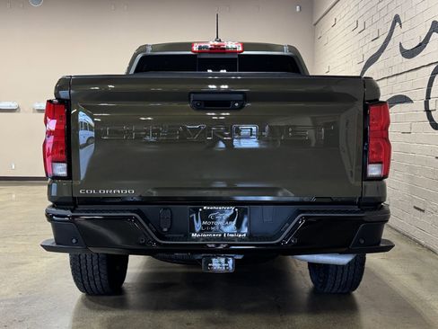 Used 2024 Chevrolet Colorado Z71 w/ Z71 Convenience Package 2 AWD/4WD image 6