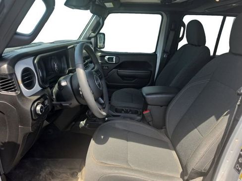 Used 2024 Jeep Wrangler Unlimited Sport AWD/4WD image 11