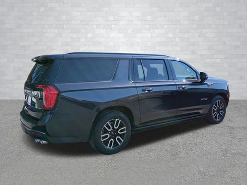 Used 2024 GMC Yukon XL AT4 w/ AT4 Premium Plus Package image 4