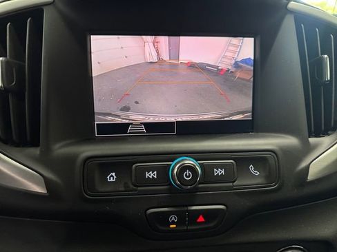 Used 2023 GMC Terrain SLE w/ Driver Convenience Package FWD image 15